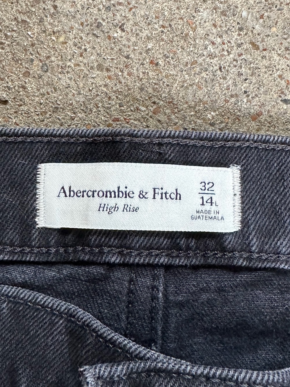 Abercrombie & Fitch High Rise Flare Jeans with Vertical Seam Black Size 32|14L - Picture 5 of 6